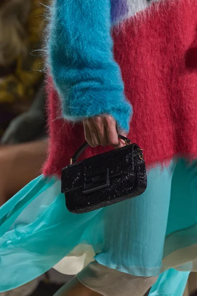 Look 82
